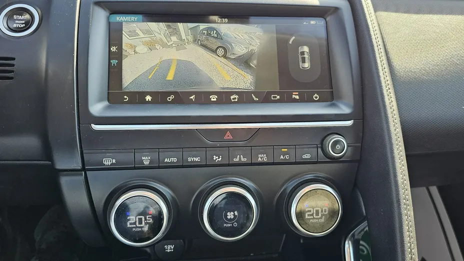 JAGUAR E-Pace -