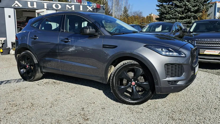 JAGUAR E-Pace -