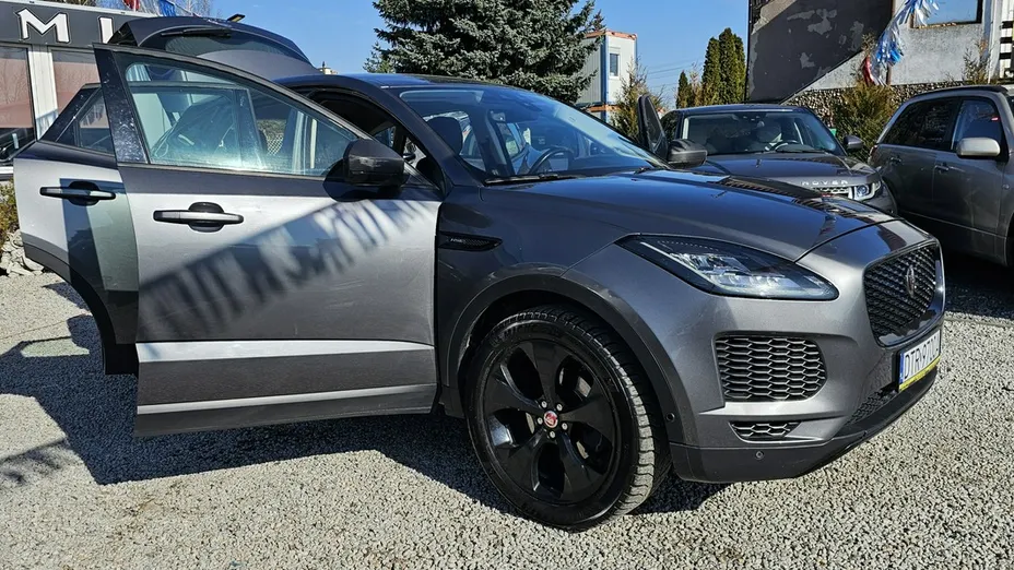 JAGUAR E-Pace -