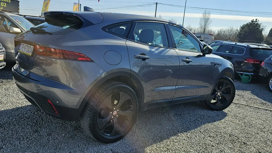 JAGUAR E-Pace -