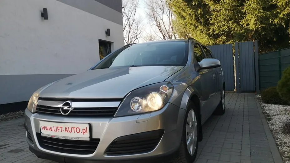 OPEL Astra -