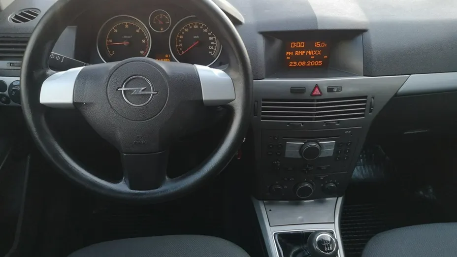 OPEL Astra -