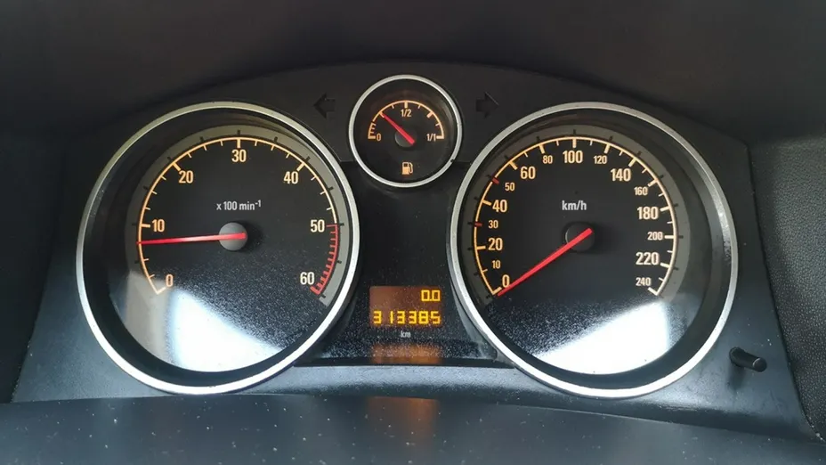 OPEL Astra -