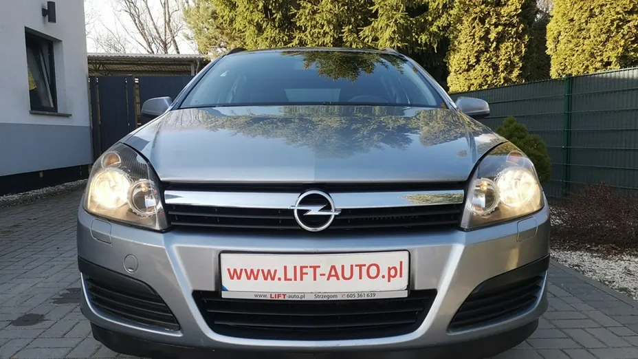 OPEL Astra -