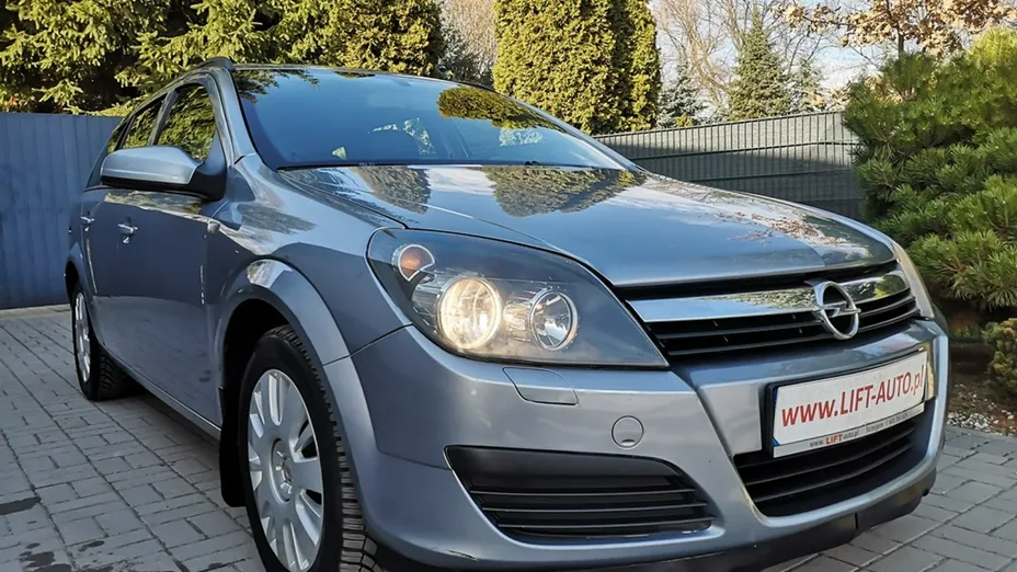 OPEL Astra -