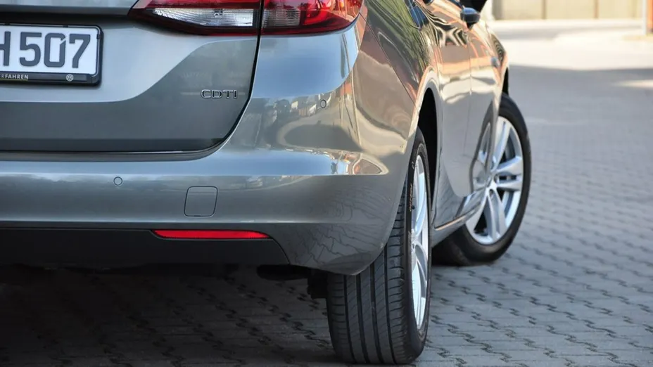 OPEL Astra -