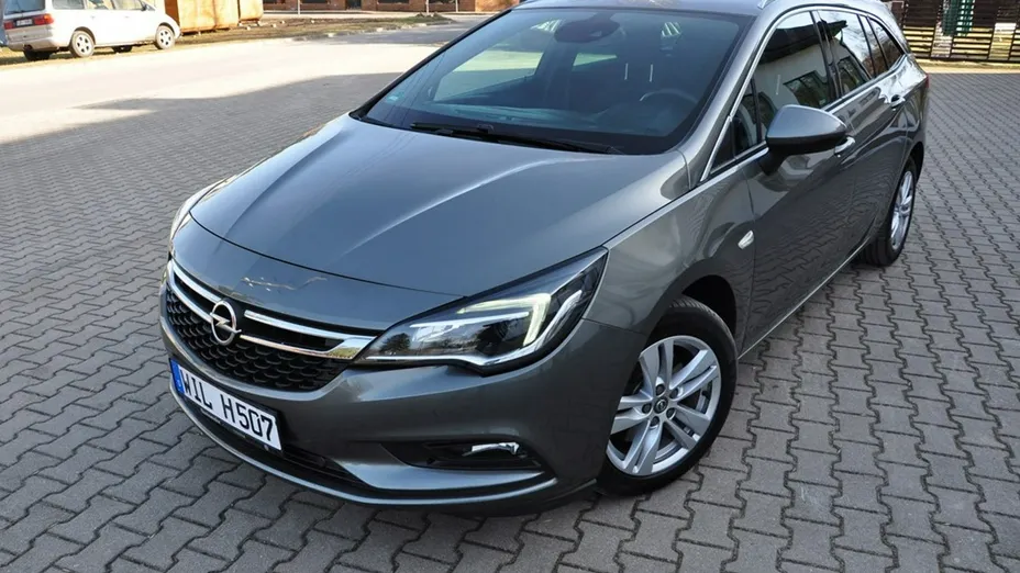 OPEL Astra -
