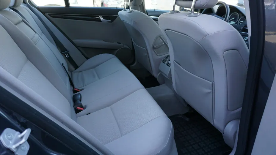 MERCEDES-BENZ C Klasa -