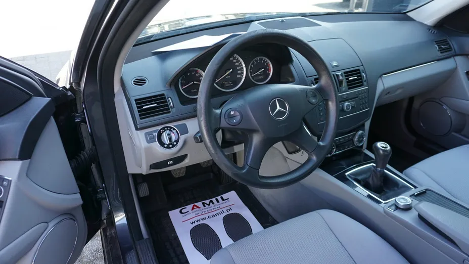 MERCEDES-BENZ C Klasa -