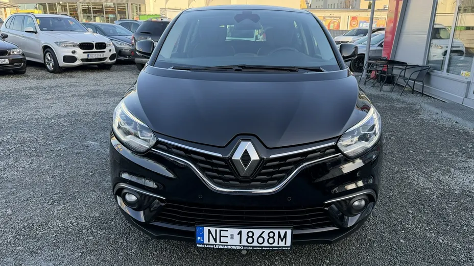RENAULT Scenic -