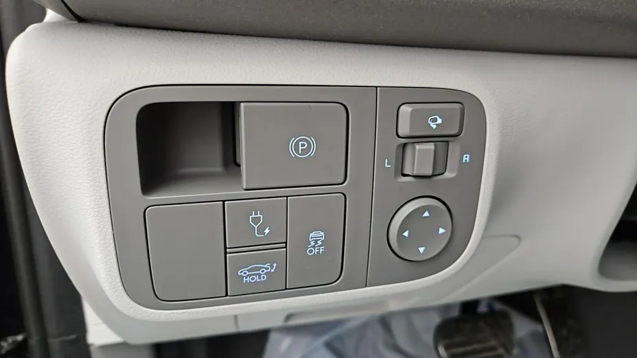 HYUNDAI Ioniq 6 -