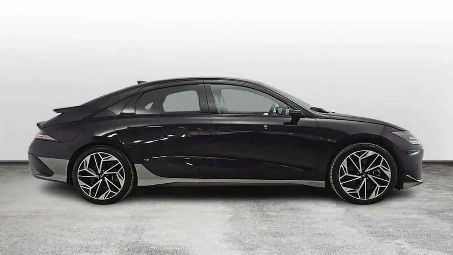 HYUNDAI Ioniq 6 -