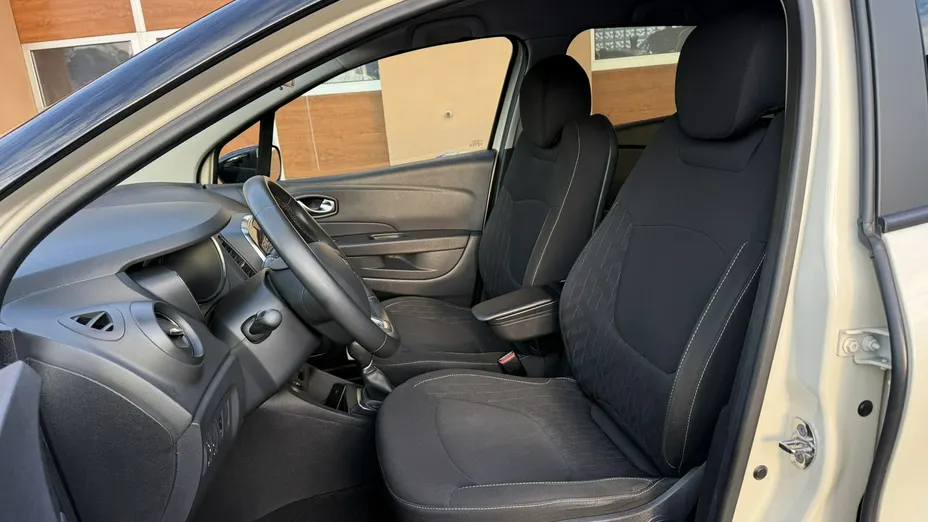 RENAULT Captur -