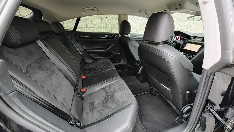 VOLKSWAGEN Arteon -