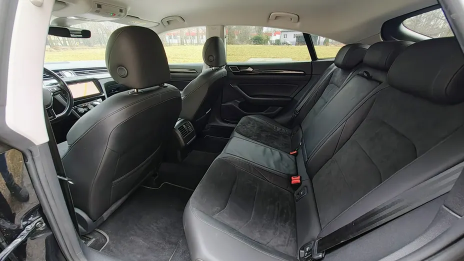 VOLKSWAGEN Arteon -