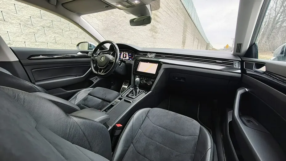 VOLKSWAGEN Arteon -