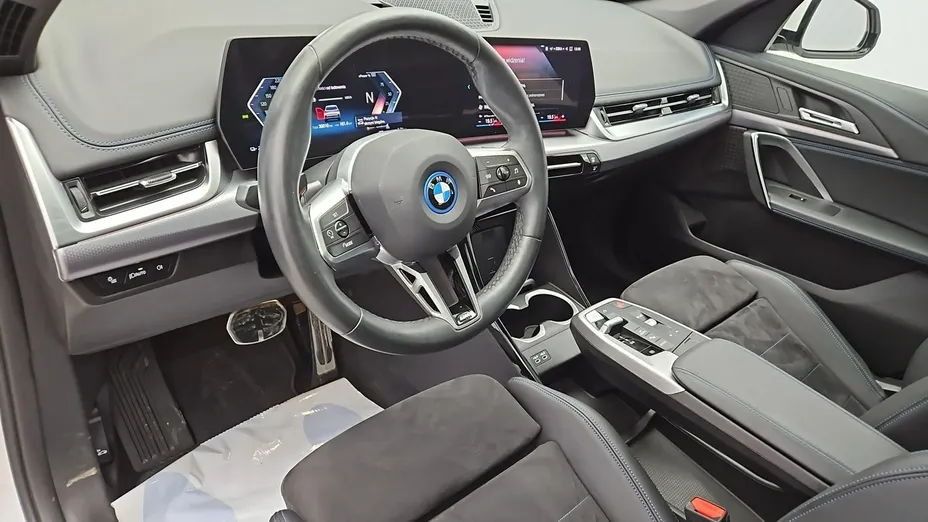 BMW iX1 -