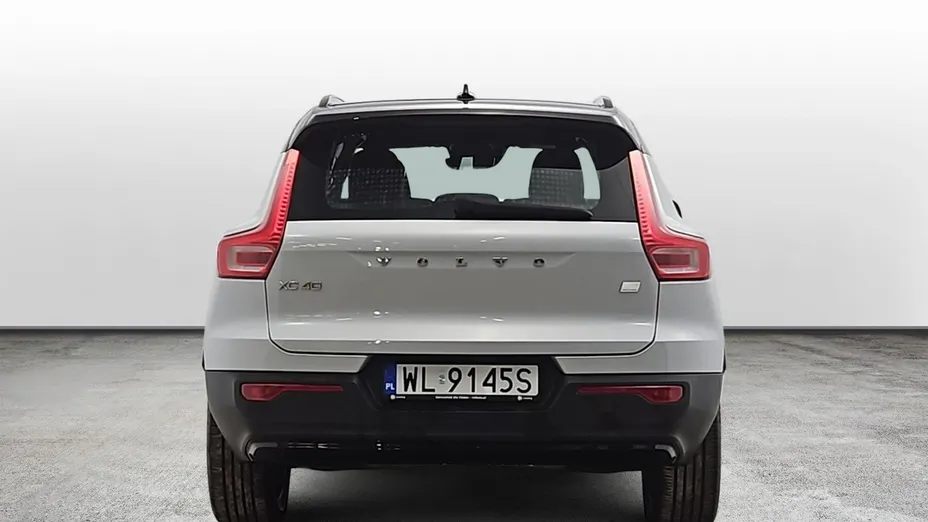 VOLVO XC40 -