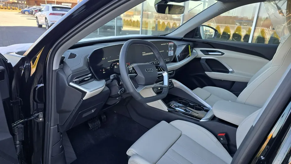 AUDI Q5 -