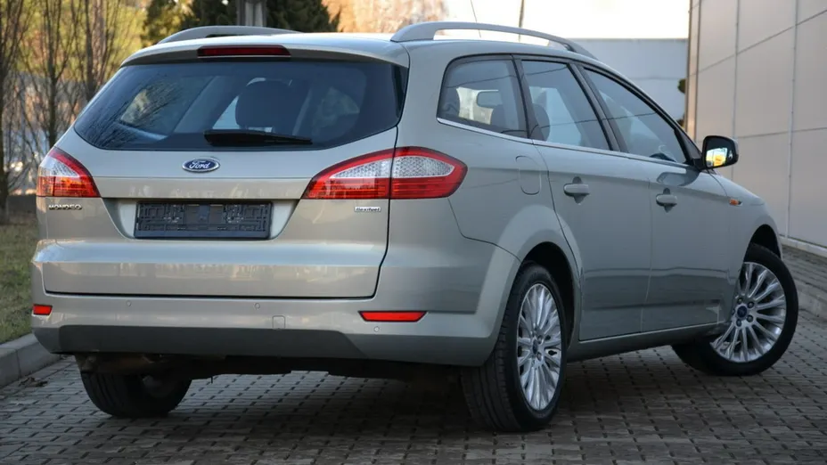 FORD Mondeo -
