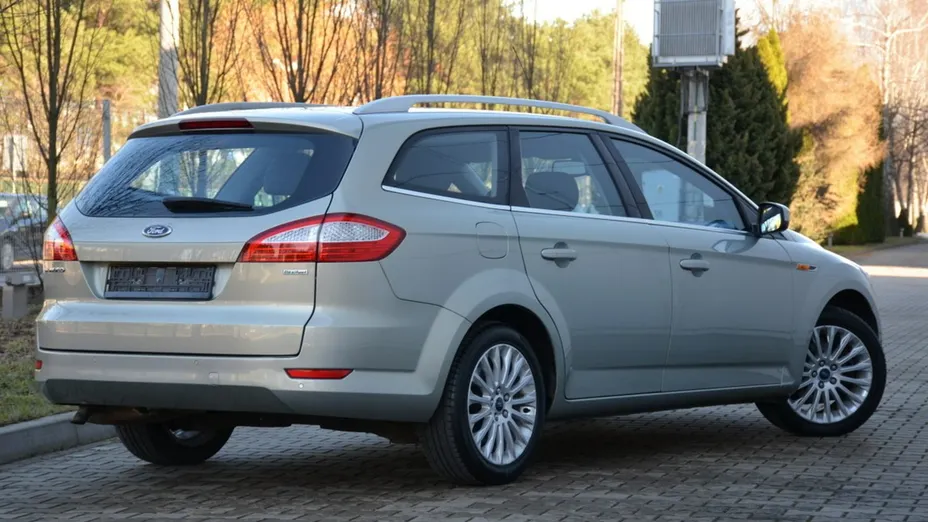 FORD Mondeo -