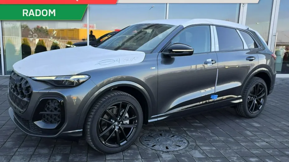 AUDI Q5 -