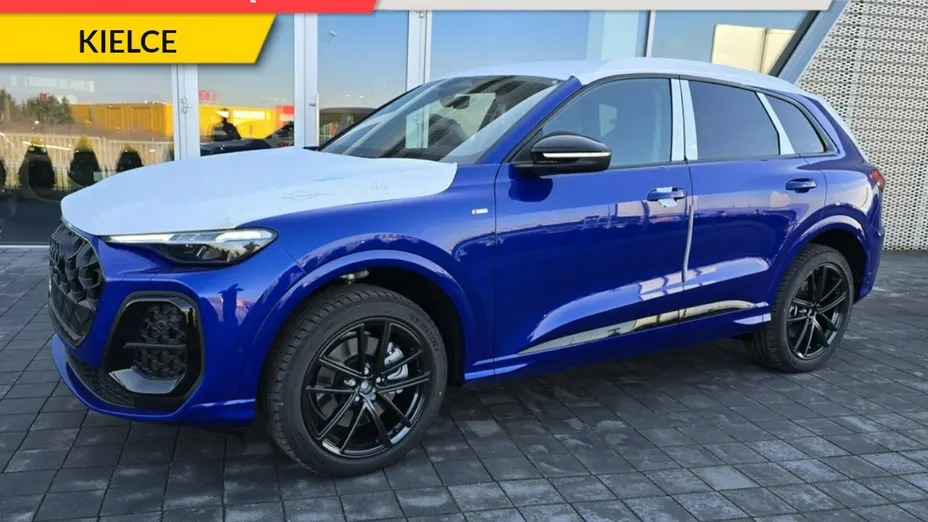 AUDI Q5 -