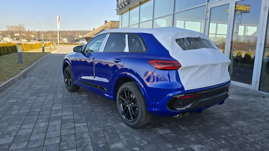 AUDI Q5 -