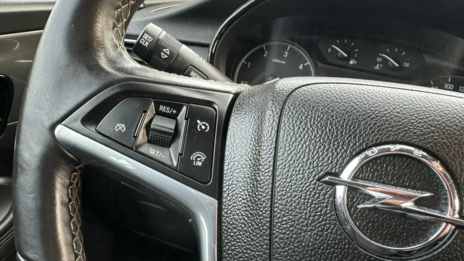 OPEL Mokka -