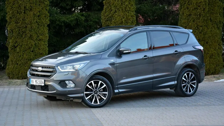 FORD Kuga -