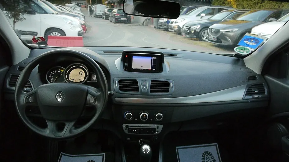 RENAULT Megane -