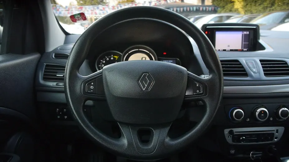RENAULT Megane -