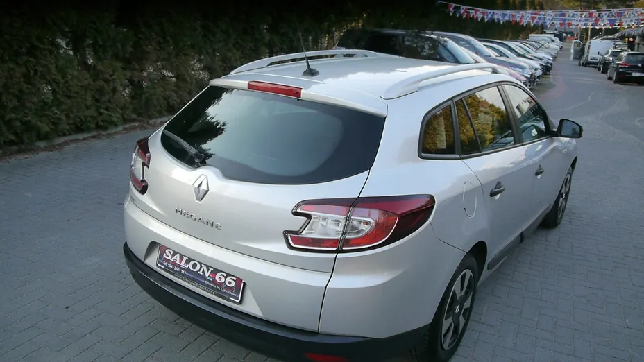 RENAULT Megane -