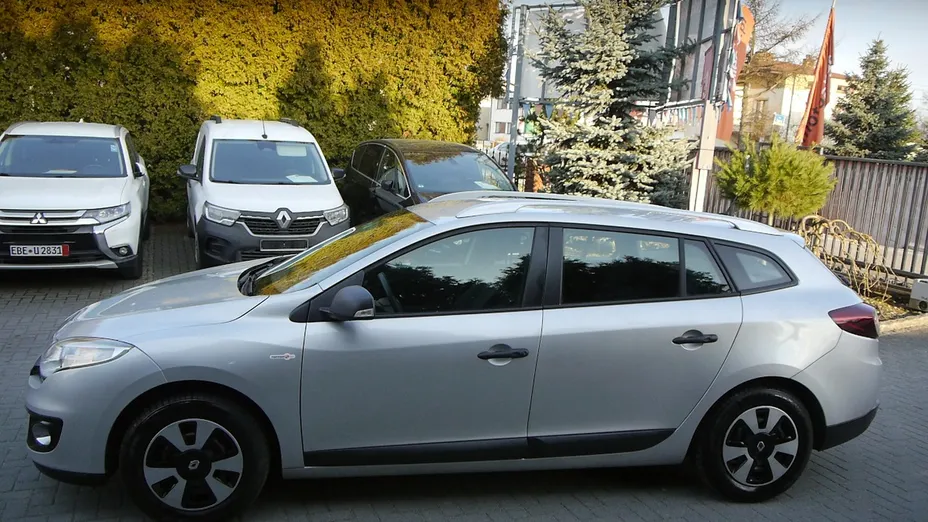 RENAULT Megane -