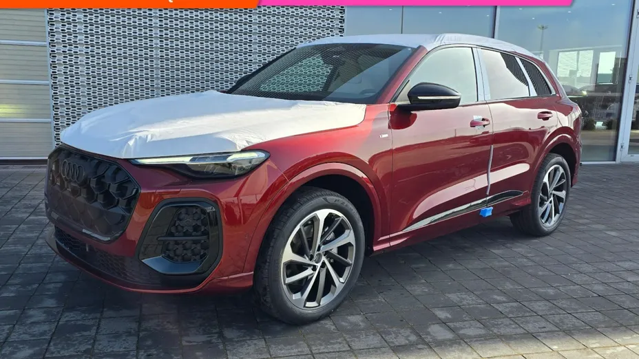 AUDI Q5 -