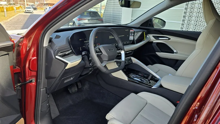 AUDI Q5 -