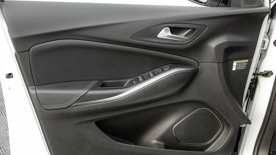 OPEL Grandland X -
