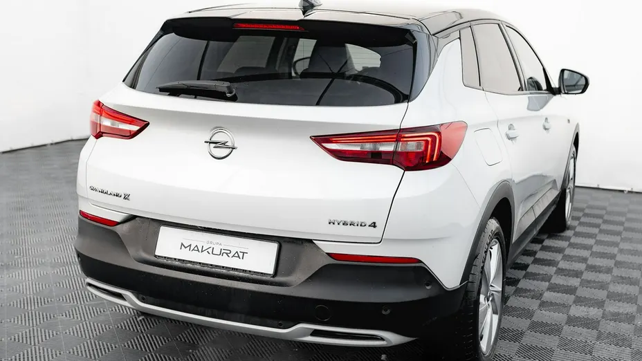 OPEL Grandland X -