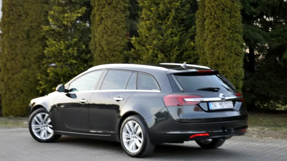 OPEL Insignia -