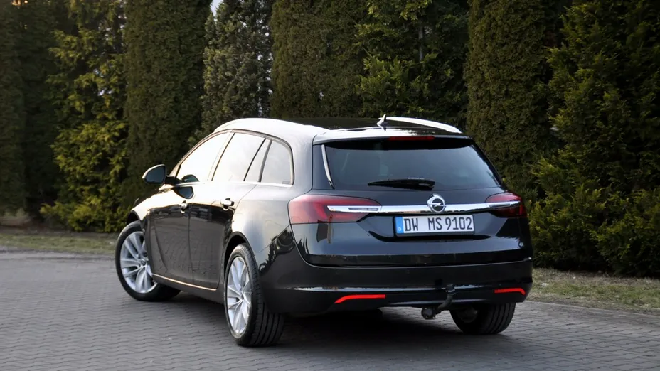 OPEL Insignia -