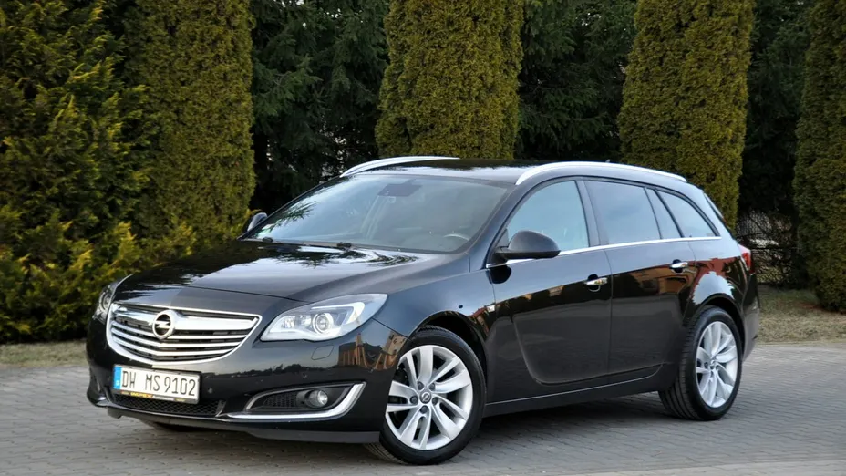 OPEL Insignia -