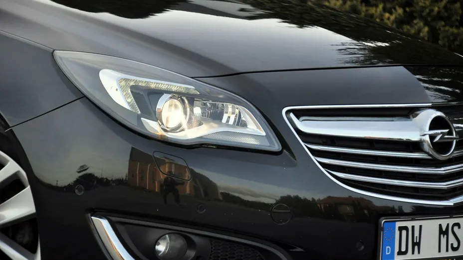 OPEL Insignia -