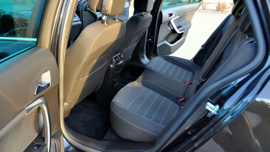 OPEL Insignia -