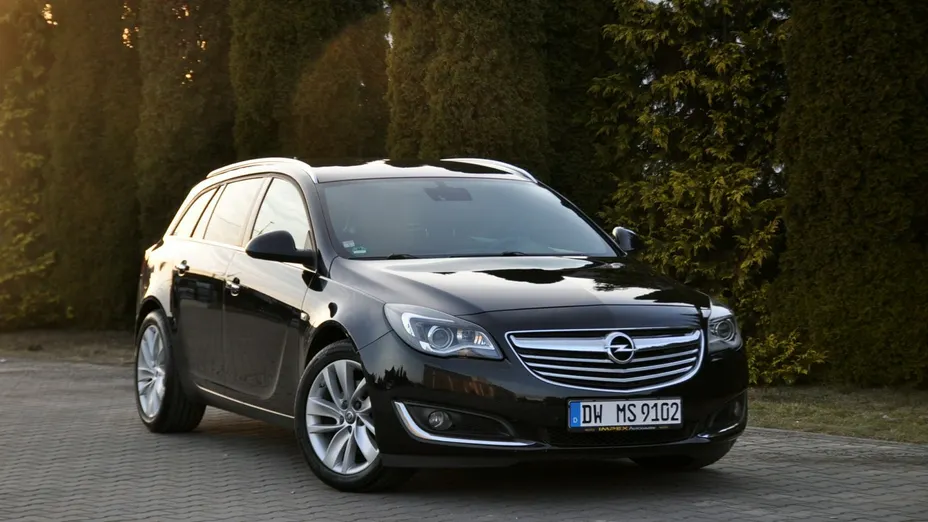OPEL Insignia -