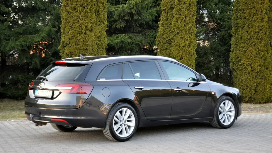 OPEL Insignia -