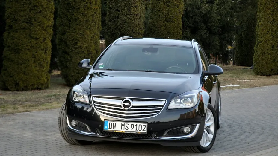 OPEL Insignia -