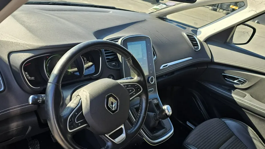 RENAULT Scenic -