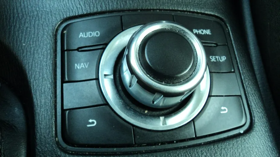 MAZDA CX-5 -