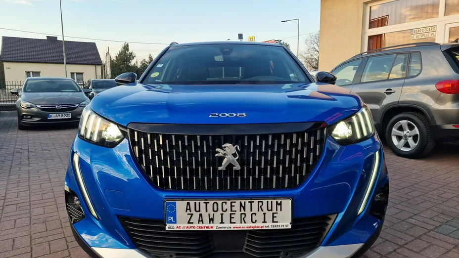 PEUGEOT 2008 -