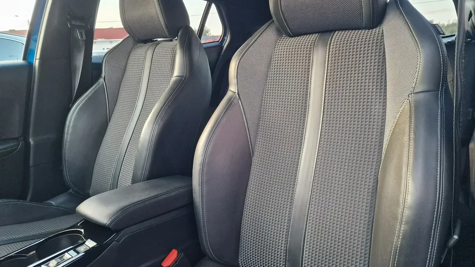 PEUGEOT 2008 -